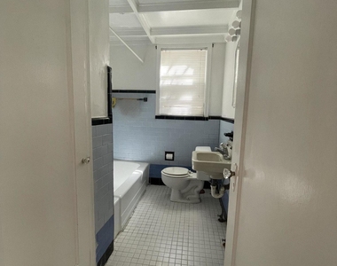 1529 Mcduff Avenue S - Photo Thumbnail 8