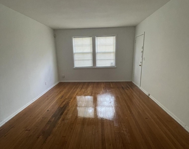 1529 Mcduff Avenue S - Photo Thumbnail 3