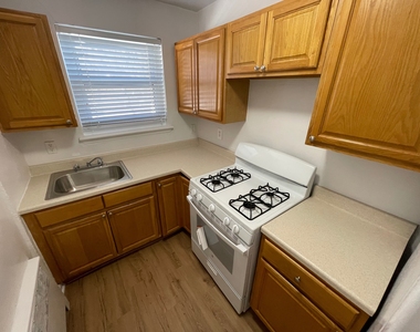 154-8 71st Avenue - Photo Thumbnail 1