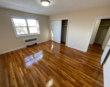 154-8 71st Avenue - Photo Thumbnail 16