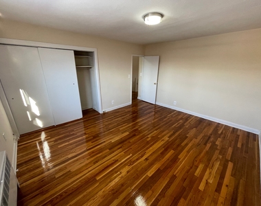 154-8 71st Avenue - Photo Thumbnail 17