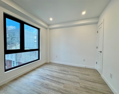 35-15 146th Street - Photo Thumbnail 8