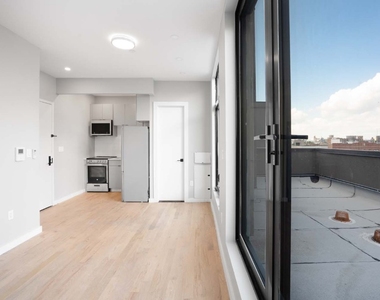 2819 Clarendon Road - Photo Thumbnail 2
