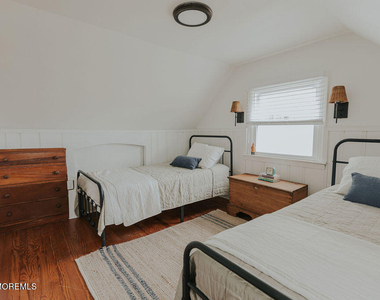35 12th Avenue - Photo Thumbnail 19