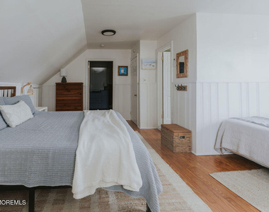 35 12th Avenue - Photo Thumbnail 46