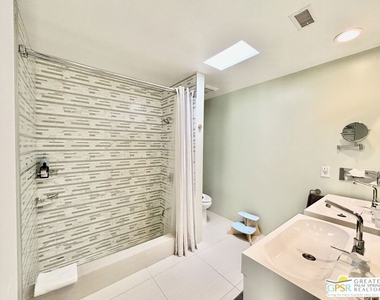 306 Desert Lakes Drive - Photo Thumbnail 31