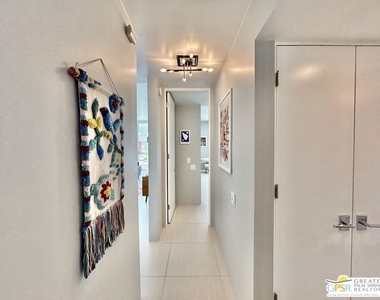 306 Desert Lakes Drive - Photo Thumbnail 23