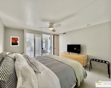 306 Desert Lakes Drive - Photo Thumbnail 19