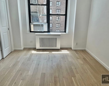 East 48th Street - Photo Thumbnail 1