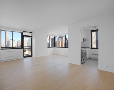 West 60th Street - Photo Thumbnail 1