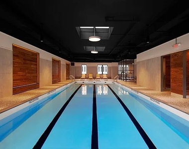 West 60th Street - Photo Thumbnail 9