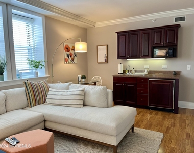 700 Ocean Avenue - Photo Thumbnail 9