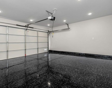 530 N Hayworth Avenue - Photo Thumbnail 15