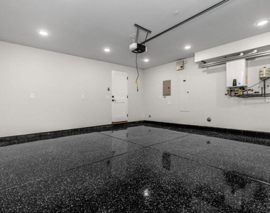 530 N Hayworth Avenue - Photo Thumbnail 14