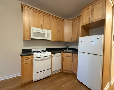 117 East 89th Street - Photo Thumbnail 3