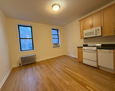 117 East 89th Street - Photo Thumbnail 1