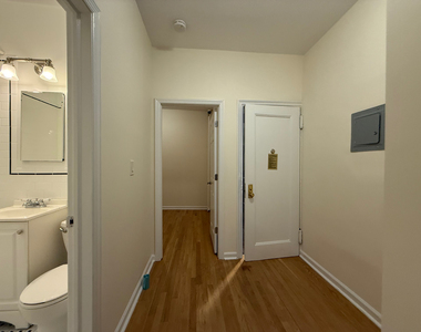 117 East 89th Street - Photo Thumbnail 5
