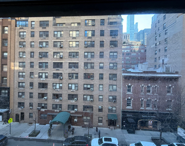 141 East 56th Street - Photo Thumbnail 8