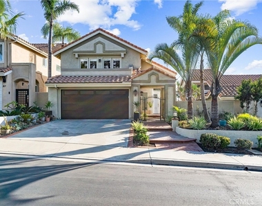 85 Palm Beach Court - Photo Thumbnail 11