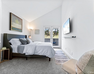 85 Palm Beach Court - Photo Thumbnail 28