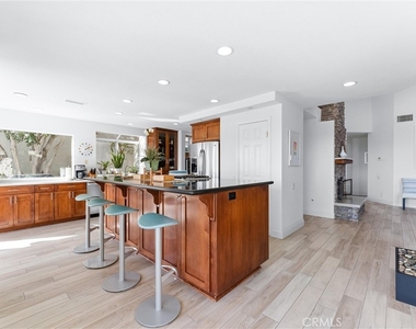 85 Palm Beach Court - Photo Thumbnail 19