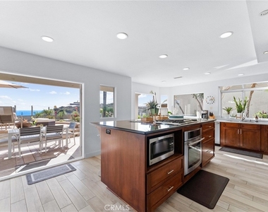 85 Palm Beach Court - Photo Thumbnail 17