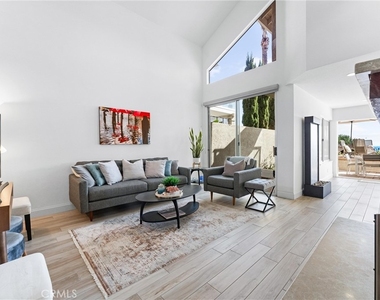 85 Palm Beach Court - Photo Thumbnail 13