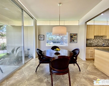 272 Desert Lakes Drive - Photo Thumbnail 11