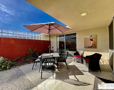 272 Desert Lakes Drive - Photo Thumbnail 25