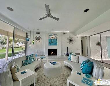16 Lakeview Circle - Photo Thumbnail 1