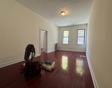 280 Ft Washington Avenue - Photo Thumbnail 1