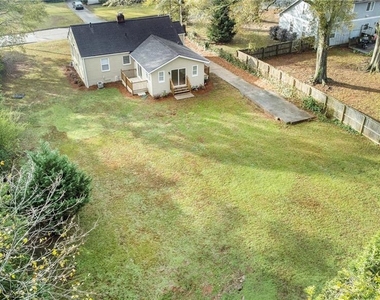 3084 Leeland Road - Photo Thumbnail 20