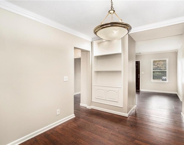 3084 Leeland Road - Photo Thumbnail 5