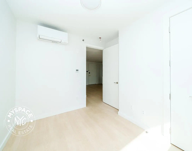 280 Meeker Avenue - Photo Thumbnail 8