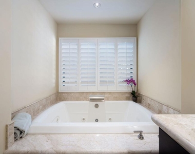 73680 Irontree Drive - Photo Thumbnail 15