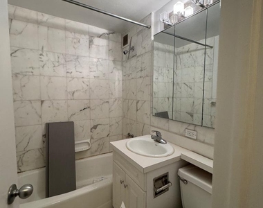 East 76th Street - Photo Thumbnail 1