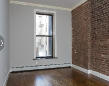 7th Street and 3rd avenue  - Photo Thumbnail 7