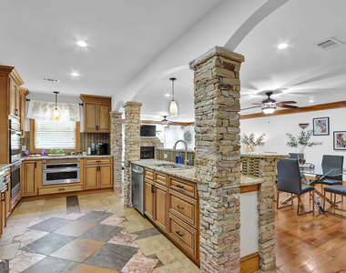 4081 Ashford Dunwoody Road Ne - Photo Thumbnail 43