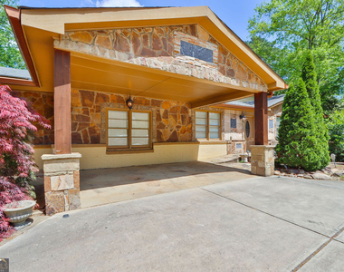 4081 Ashford Dunwoody Road Ne - Photo Thumbnail 6