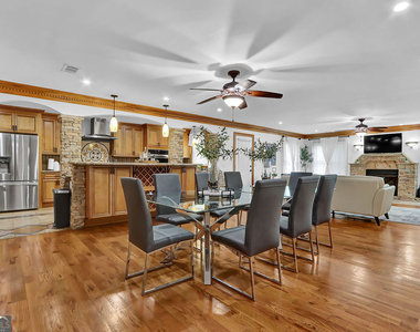 4081 Ashford Dunwoody Road Ne - Photo Thumbnail 2