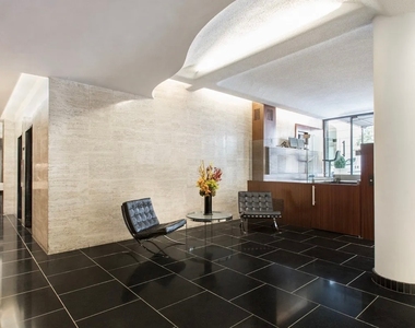East 51st Street - Photo Thumbnail 4