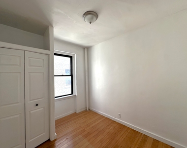 21-28 35th Street - Photo Thumbnail 9