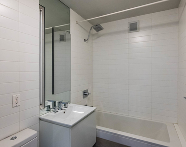 100 Dupont Street - Photo Thumbnail 4