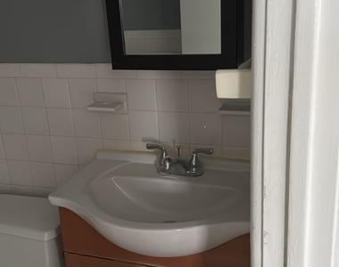 191 Oak Street - Photo Thumbnail 13