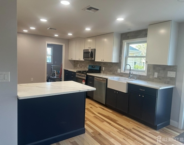 105 Dunhams Corner Road - Photo Thumbnail 5