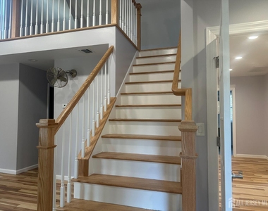 105 Dunhams Corner Road - Photo Thumbnail 3