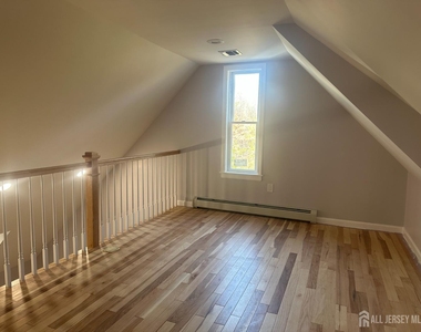 105 Dunhams Corner Road - Photo Thumbnail 12
