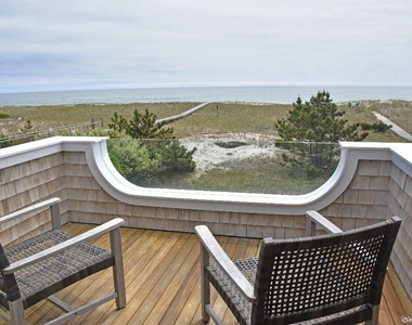 493 Dune Road - Photo Thumbnail 5