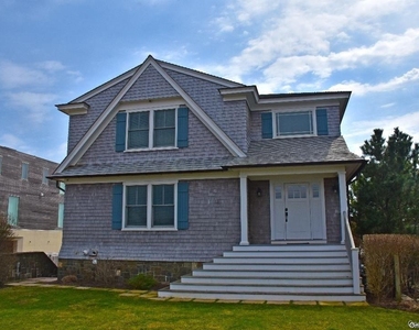 493 Dune Road - Photo Thumbnail 7