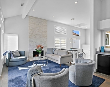 75 Palm Beach Court - Photo Thumbnail 12